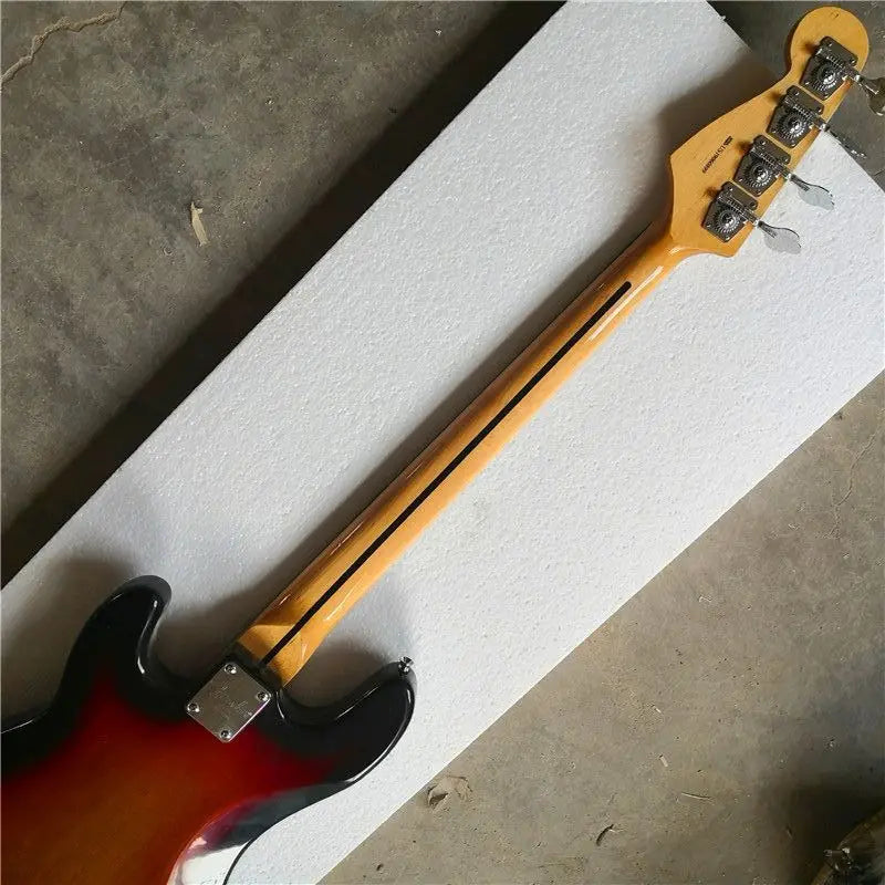 Classic Bright Light Paint 4 Strings 21 Frets Bass Guitar
